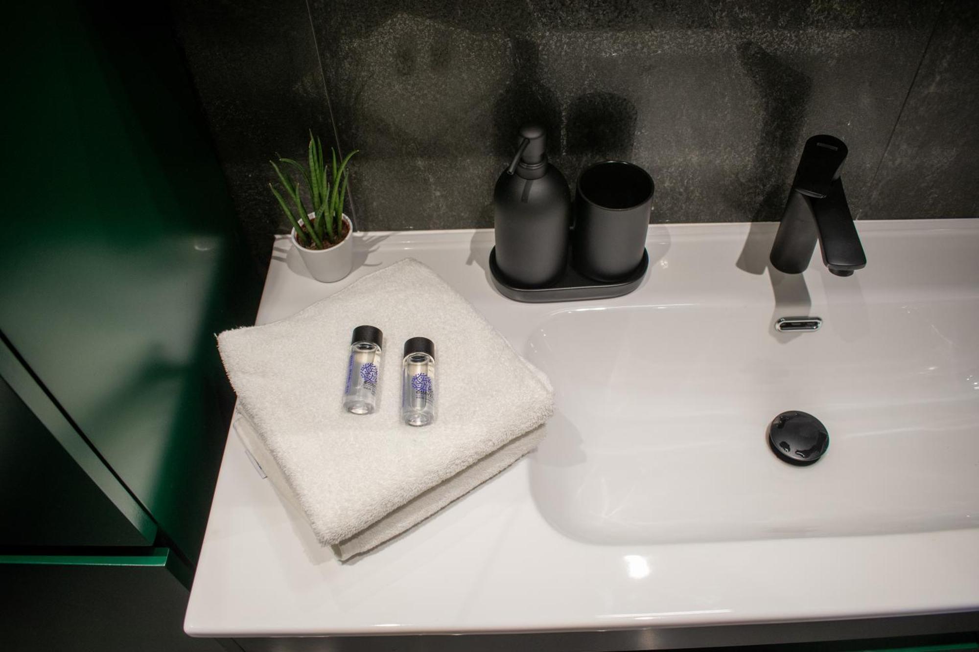Heaven On The 7Th Apartment เทสซาโลนิกิ ภายนอก รูปภาพ